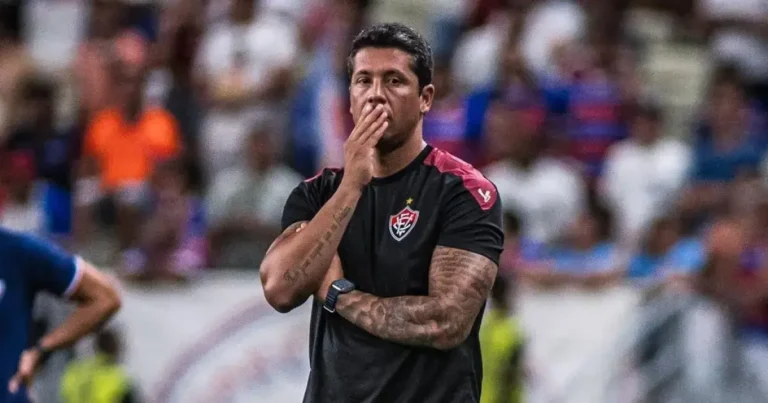 Thiago-Carpini-ex-tecnico-do-Vitoria