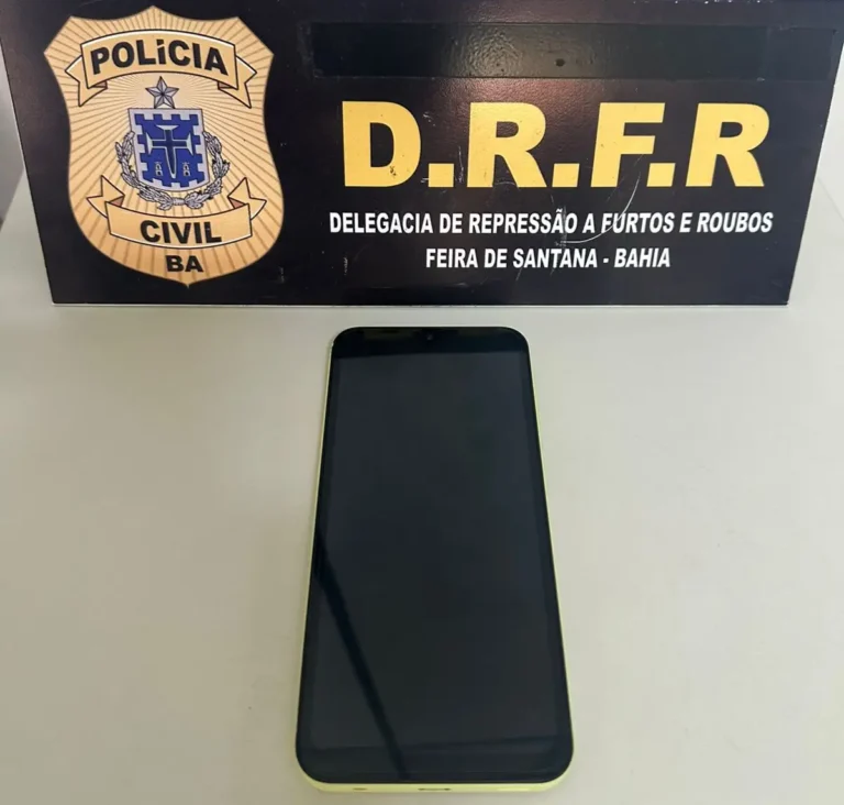 celular-furtado-no-HGCA