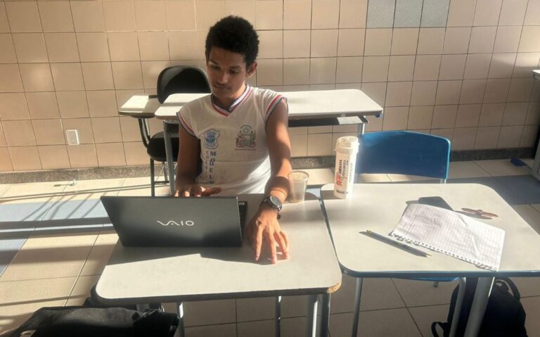 estudantes-rede-publica-alagoinhas-foto-divulgacao-Ascom-SEC