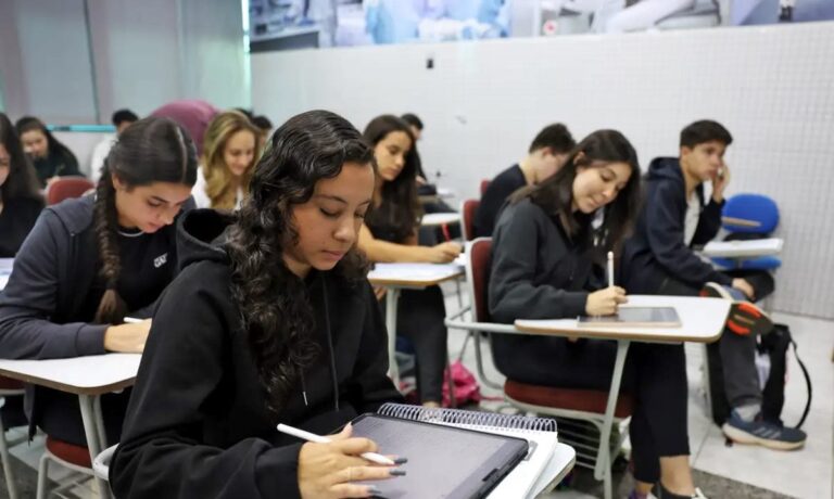 fieis_segundosemestre_foto_josecruz_acordacidade