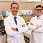 Agosto-Laranja-Jamary-Filho-e-Ricardo-Alvim-neurologistas-do-Hospital-Mater-Dei-Salvador-1151x768-1