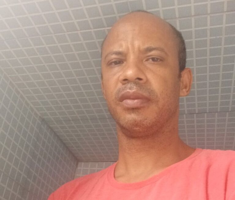 Andreilson-doanecoes-operador-de-maquina-foto-arquivo-pessoal-