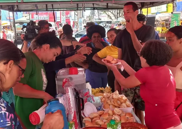 Cafe-da-manha-do-Dia-do-Feirante-na-Marechal-1