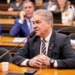 Camara-aprova-parecer-de-projeto-de-Ze-Neto-que-prepara-professores-para-ensinar-IA-na-educacao-publica