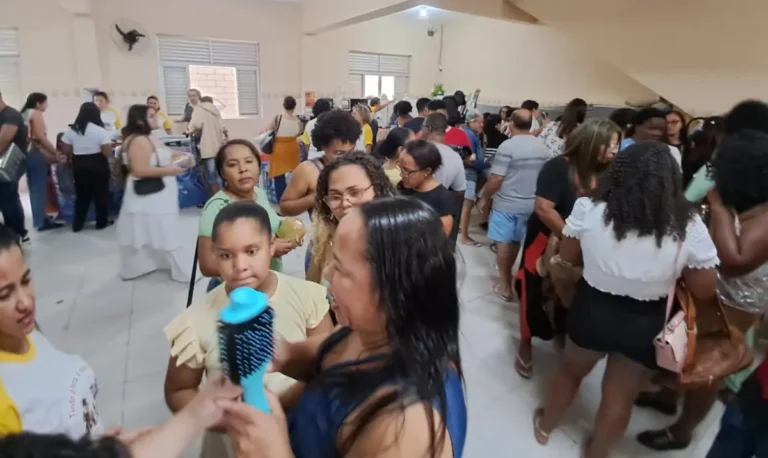 Feirao-de-Utilidades-do-Dispensario-Santana-ft-ney-silva-acorda-cidade-7