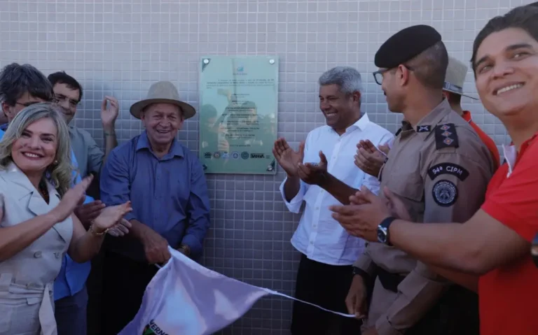 Governador-faz-entegas-em-Cacule-Amanda-ErciliaGOVBA-3