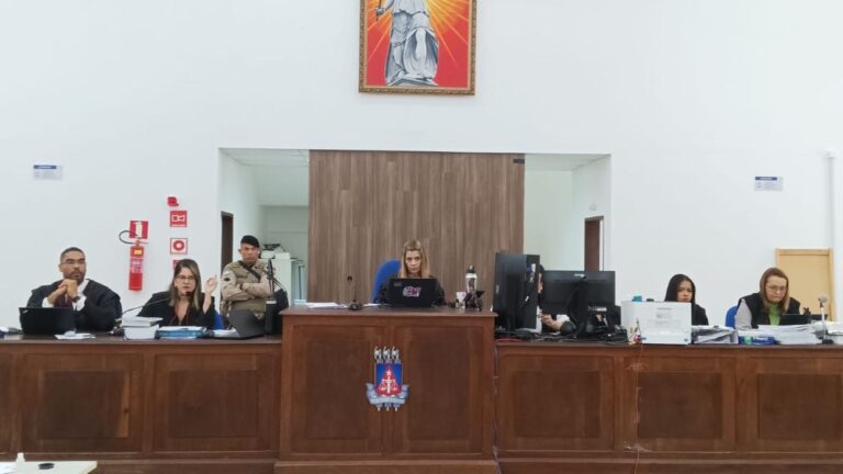 Juri-policial-militar-acusado-de-matar-dono-de-lava-jato-foto-aldo-matos-acorda-cidade