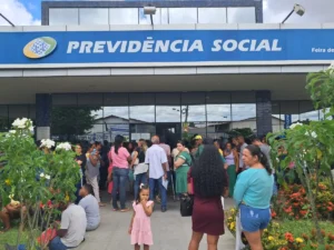 Mutirao-do-INSS-em-Feira-de-Santana-para-solicitar-e-atualizar-BPC-ft-ney-silv-acorda-cidade-5