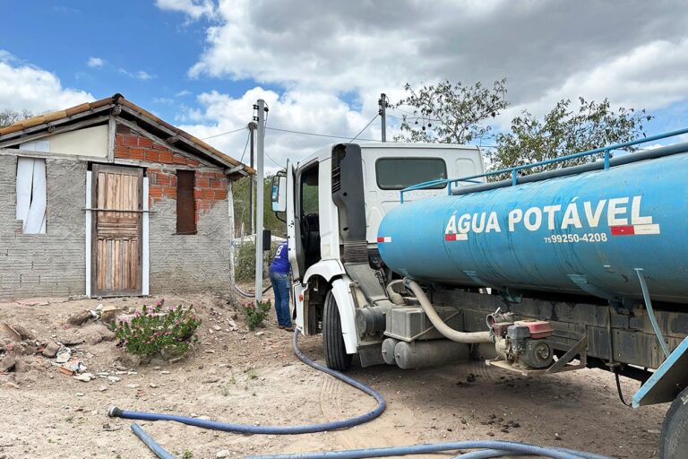 Operacao-carro-pipa-Foto-Danielly-Cerqueira