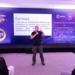 Paulo-Storani-durante-palestra-foto-Divulgacao