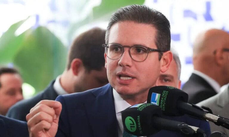 Pediatras-pedem-urgencia-em-projeto-sobre-adultizacao-infantil