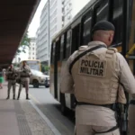 Policia-militar-roubo-a-onibus-1-1