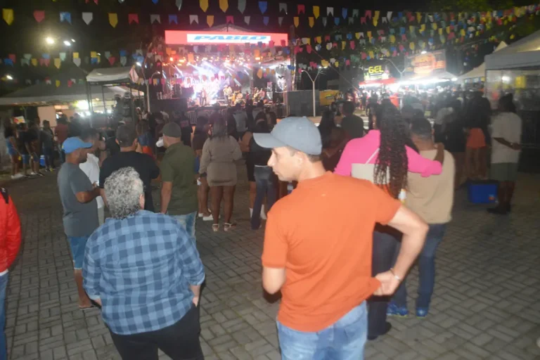 Prefeito-Ipuacu-Abertura-Festa-do-Vaqueiro-Fotos-Washington-Nery-01-08-25-31
