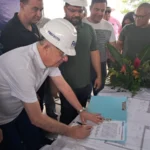 Prefeito-assina-ordem-de-servico-para-construcao-de-UBS-de-porte-III-no-bairro-Papagaio-5
