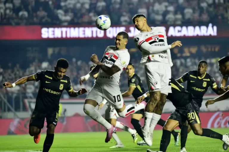 Sao-Paulo-e-Atletico-Nacional-ft-marcos-ribolli-reproducao-ge