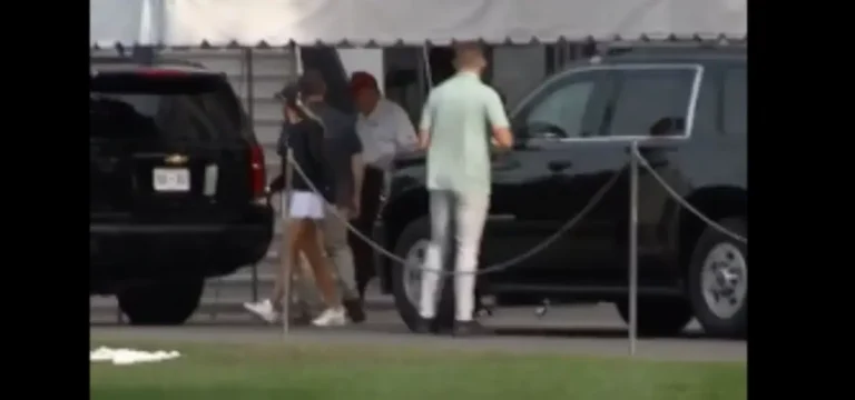 Trump-saindo-da-casa-branca