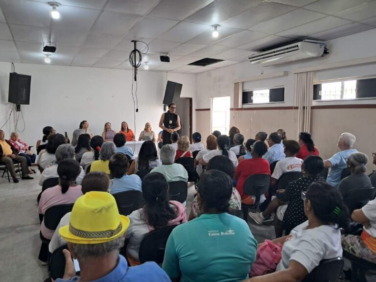 centro-zazinha-cerqueira-palestra-violencia-foto-ney-silva-acorda-cidade-2