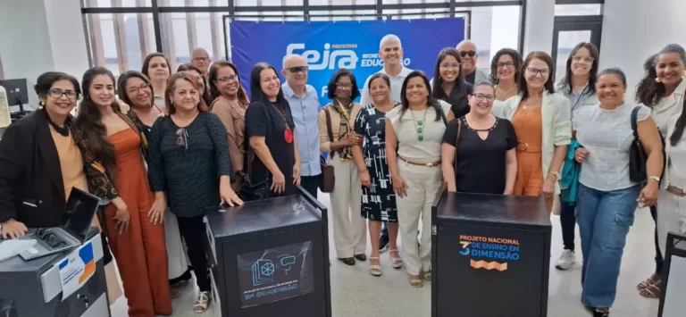 equipamentos-3D-chegam-a-33-escolas-de-Feira-de-Santana-ft-paulo-jose-acorda-cidade-3