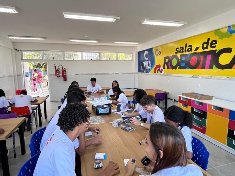 robotica-em-escolas-estaduais-da-bahia-01