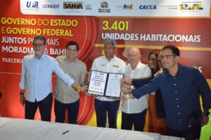 Assinaturas-do-termo-de-entrega-e-recebimento-do-terreno-010925