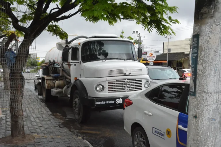 Descarte-irregular-de-Limpa-Fossa-Foto-Divulgacao-SEMMAM-2