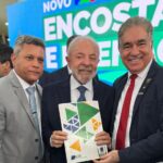 Foto-Divulgacao-CDL-e-ze-neto-Entregam-Carta-a-Lula-durante-missao-brasilia-2025