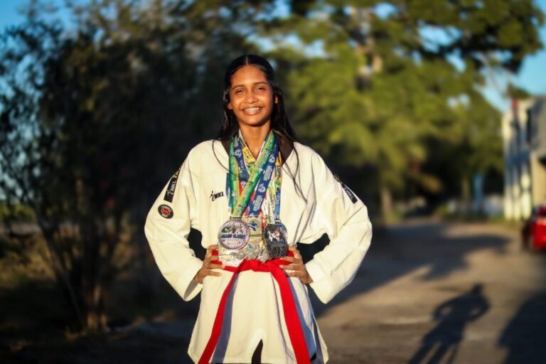 Hellen-Rocha-Vieira-taekwondo