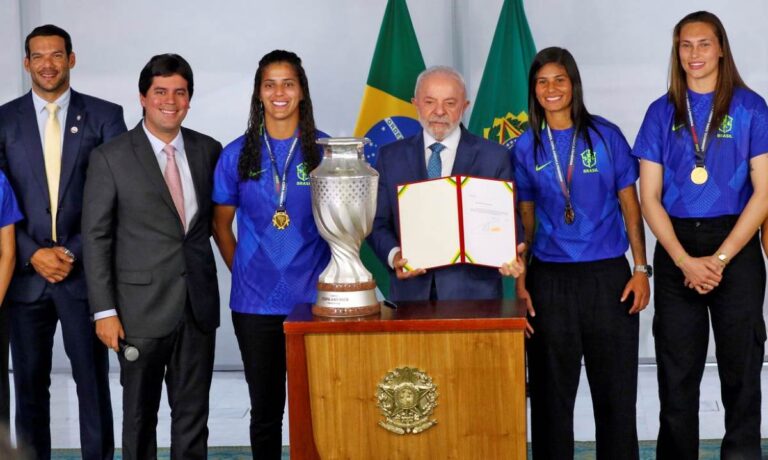 Lula-Foto-Bruno-Peres-Agencia-Brasil-110925