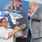 Lula-e-Tarcisio-de-Freitas-Republicanos-SP-em-evento-no-Porto-de-Santos-Foto-Ricardo-Stuckert-PR
