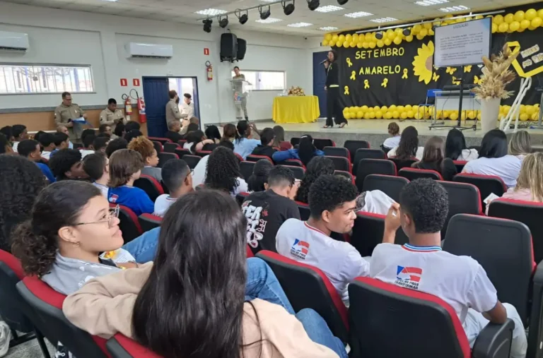 Palestra-debate-uso-responsavel-das-redes-sociais-e-saude-mental-dos-adolescentes-ft-ney-silva-acorda-cidade03