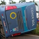 acidente-com-onibus-br-324-foto-redes-sociais-1-1