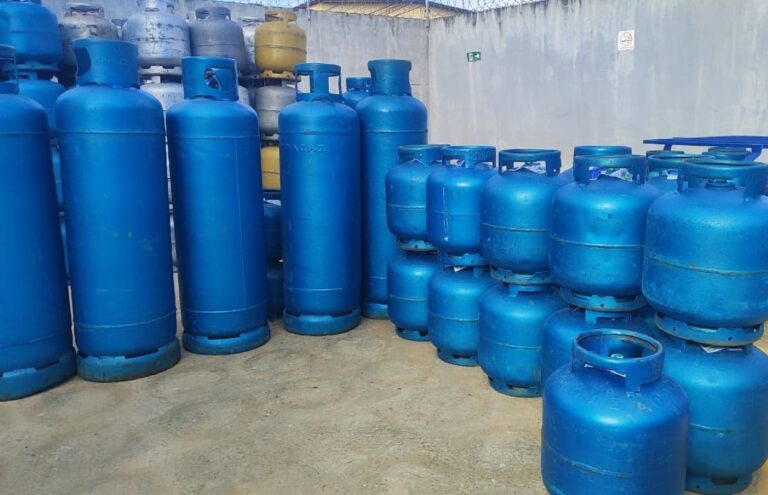 botijao-de-gas-foto-ed-santos-acorda-cidade-gas-de-cozinha