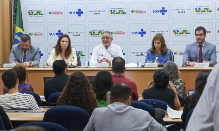 cartao-do-sus-foto-antonio-cruz-agencia-brasil