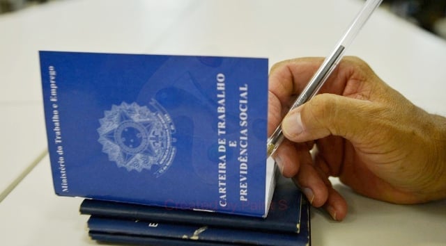carteira_de_trabalho-foto-gobr_-1