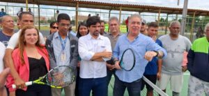 deputado-federal-ze-neto-entrega-quadra-em-feira-de-santana-foto-paulo-jose-acorda-cidade-01