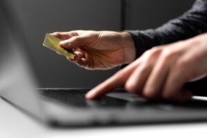 fraude-bancaria-imagem-ilustrativa-freepik