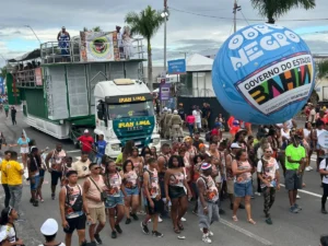 l1WOch2O-Micareta-de-Feira-2025-Moviafro-ft-Jaqueline-Ferreira-acorda-cidade1