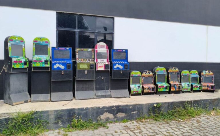 maquinas-caca-niqueis-foto-policia-militar-3-1