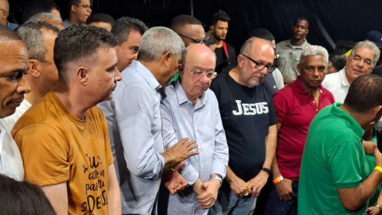 politicos-governador-jose-ronaldo-marcha-para-jesus-foto-kaio-vinicius-acorda-cidade-2