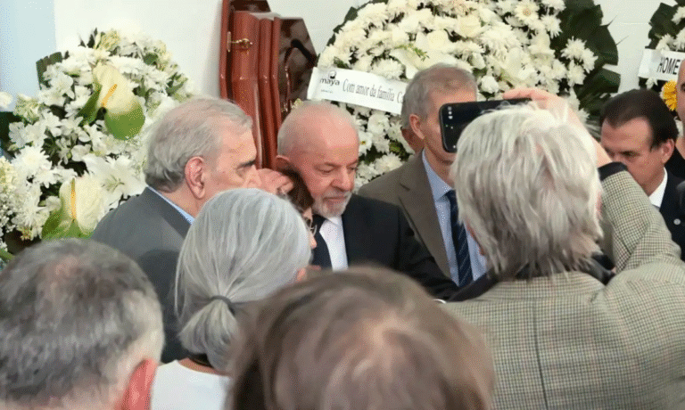 presidente-lula-se-despede-do-jornalista-mino-carta-foto-agEcia-brasil-