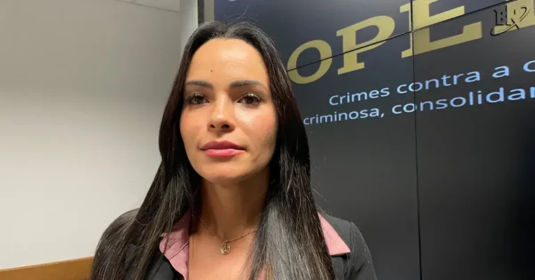 Aline-peixinho-delegada