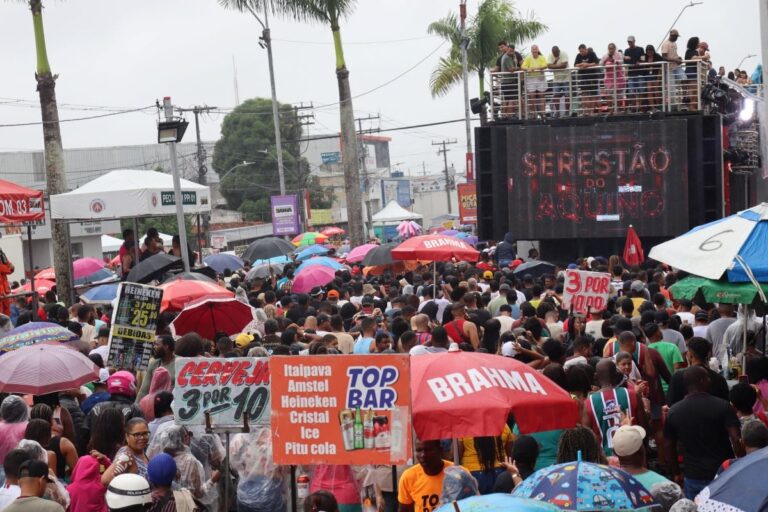 Arrastao-de-Thiago-Aquino-foto-acorda-cidade-maio-2025-publico-14