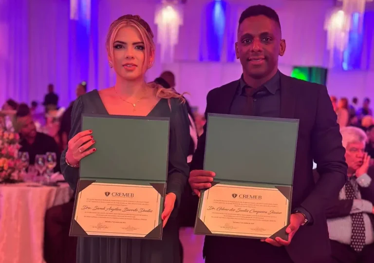 Casal-de-medicos-de-Feira-de-Santana-e-homenageado-pelo-Cremeb-