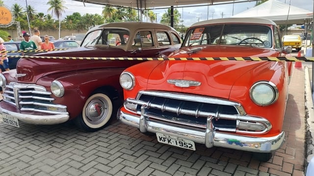 Exposicao-de-carros-antigos-ft-ed-santos-acorda-cidade3
