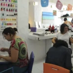 Manicure-unhas-em-gel-salao_de_beleza