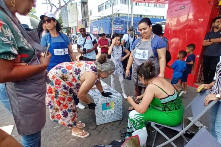 Mosaico-em-banco-na-Sales-Barbosa-Fotos-Ronaldo-Belo-4