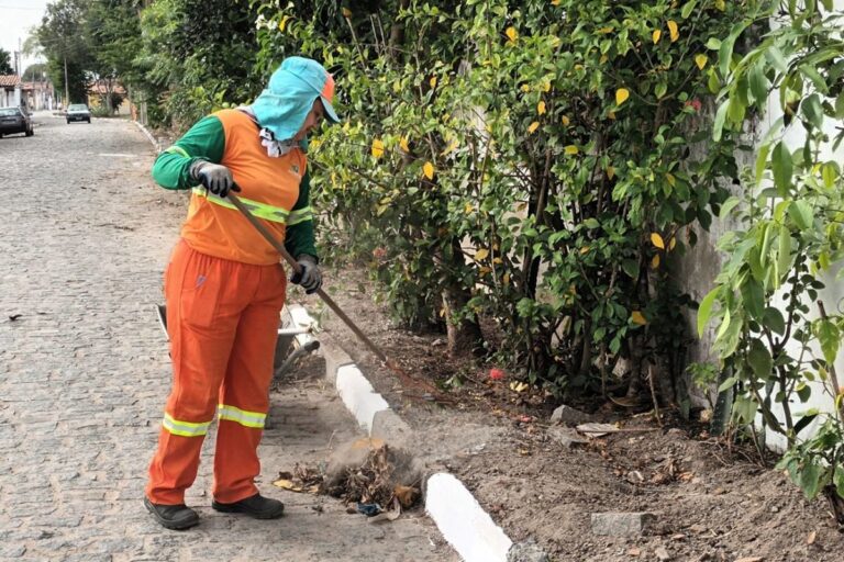 Mutirao-de-limpeza-no-Jomafa-Foto-Ronaldo-Belo-000