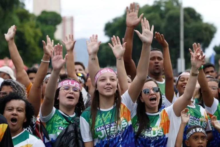 NYO8V2Tz-Marcha-pra-Jesus-no-Rio-de-Janeiro-1