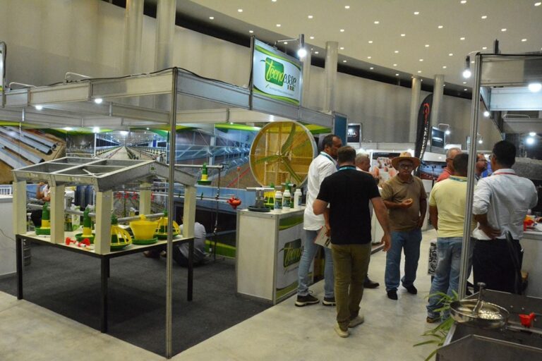 Prefeito-Feira-Avicultura-Fotos-Washington-Nery-