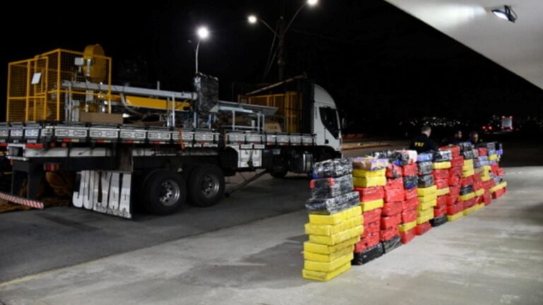 apreensao-de-maconha-em-vitoria-da-conquista-prf-foto-reproducao-blog-do-anderson-2